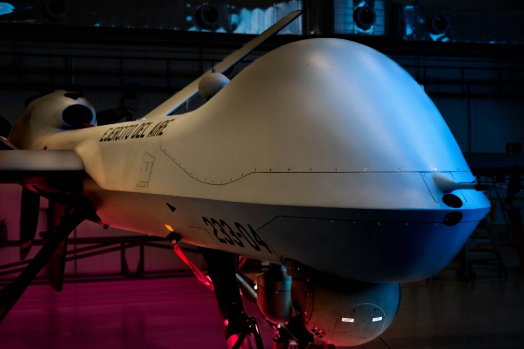 Primer vuelo de un Predator B del Ala 23 con POD SOAR de Inteligencia de Señales predator.jpg